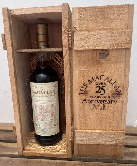 Macallan 1971 25 Years Old Anniversary Malt (Australia)