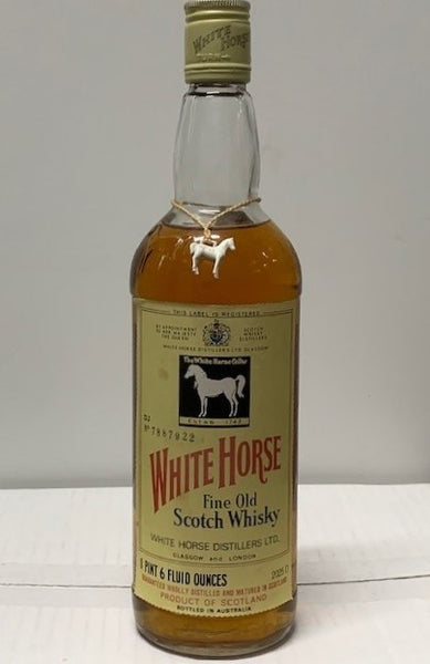 White Horse Fine Old 1pint 6 fl.oz. 1960s Bottled in Australia