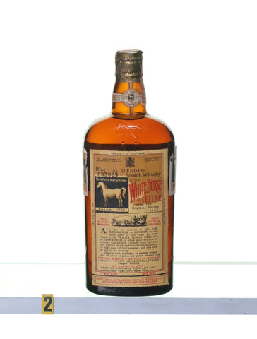 White Horse Cellar Flat Bottle Blended Scotch Whisky 1940s